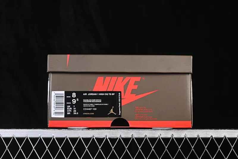 All Categories Air Jordan Jordan Series Basketball Shoes Air Jordan 1 High Travis Scott x Air Jordan 1 High OG AJ1 Reverse Hook Limited Edition CD4487-100